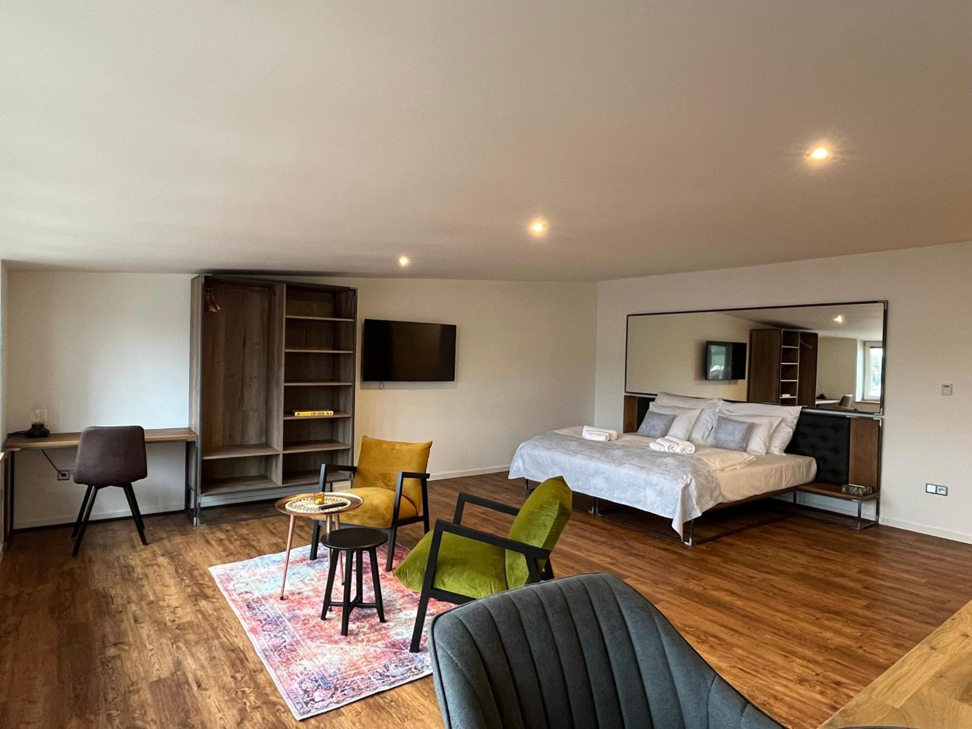 Apartmany Male Namesti, Broumov Exterior foto